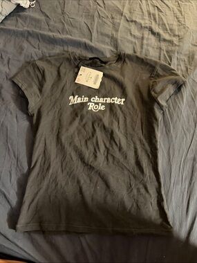 Zara Main Character Role Grah Graphic Tee with White Text S M